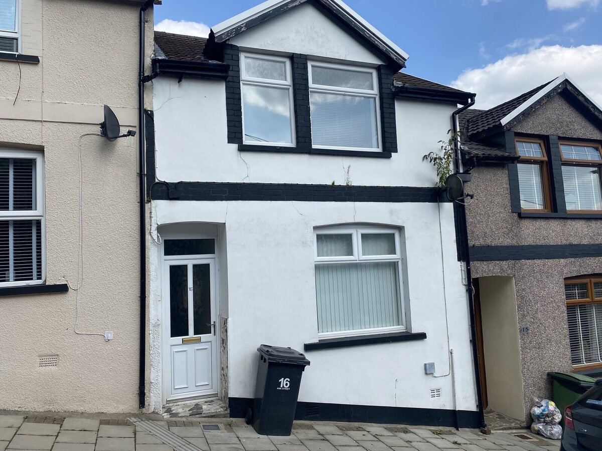 Exterior of 16 Ann Street, Abercynon