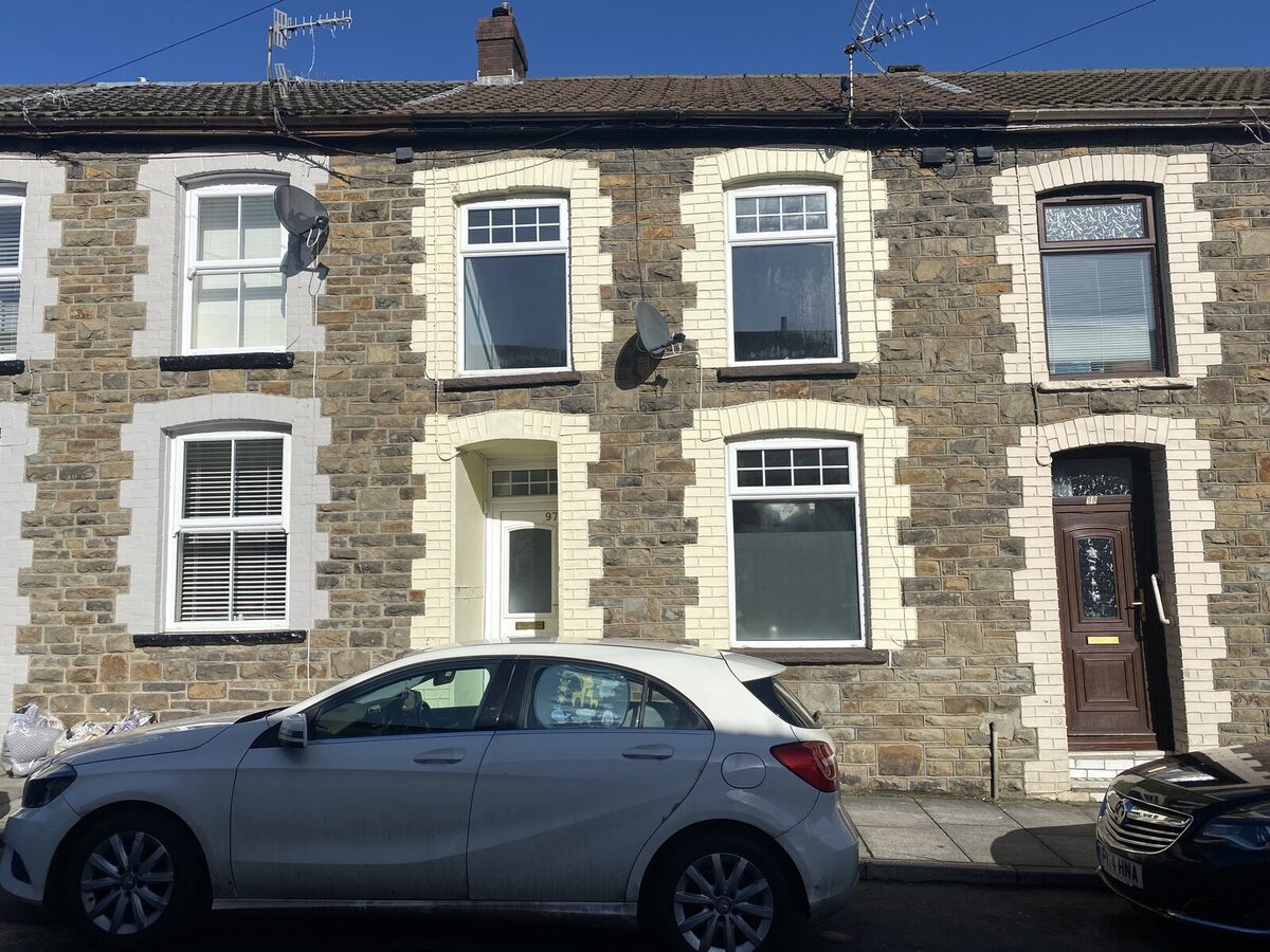 Exterior of 97 Jones Street, Tonypandy